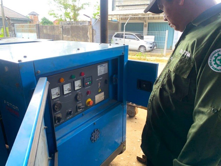 Panel Distributor